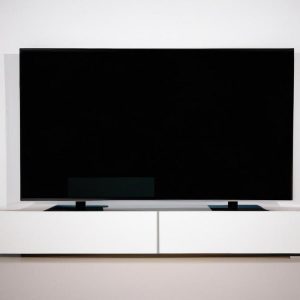 ile cali ma największy telewizor